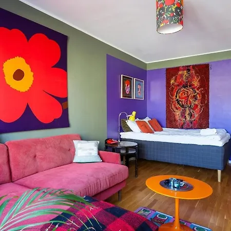 Appartamento A Stylish Retro Near The Metro And Essential Services *